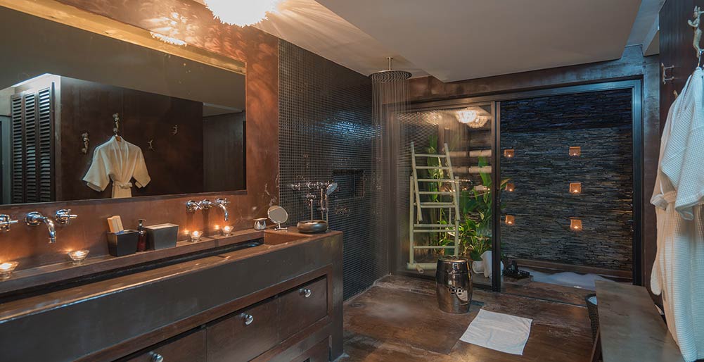 Villa Saanti - Bathroom design